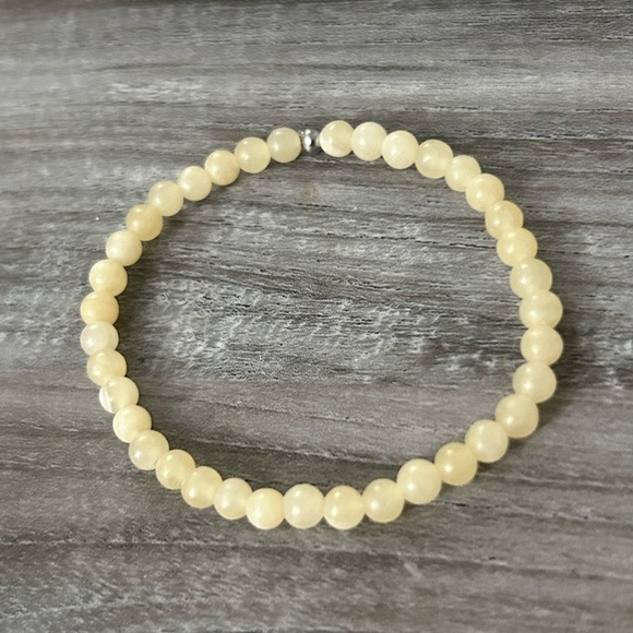 Yellow Jade bracelet - Picture 1 of 5